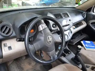 Veicolo di demolizione TOYOTA RAV 4 (A3) Sol dell'anno 2001 alimentato 2AD