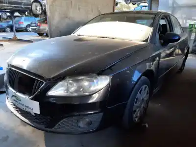 Veículo de Sucata SEAT EXEO BERLINA (3R2) Reference 102 CV / 75 KW do ano 2001 alimentado ALZ