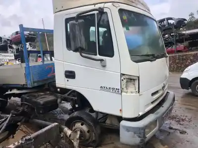 Veículo de Sucata nissan atleon atleon do ano 2003 alimentado bd30