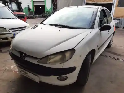 Vehicul casat PEUGEOT 206 BERLINA 1.9 Diesel al anului 1999 alimentat WJZ