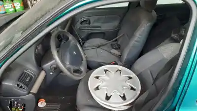 Здавання транспортного засобу renault clio ii fase ii (b/cb0) base authentique 65 cv / 48 kw року 2001 потужний k9k704
