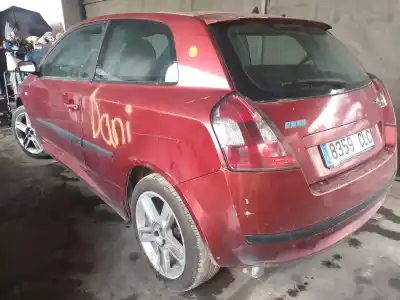 Veículo de Sucata fiat stilo (192) 1.9 jtd cat do ano 2001 alimentado 192a1000