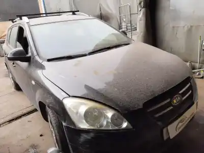 Veículo de Sucata kia ceed sporty wagon lx 90 cv / 66 kw do ano 2008 alimentado d4fbl