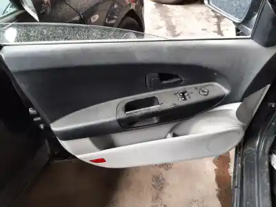 Veículo de Sucata kia ceed sporty wagon drive 90 cv / 66 kw do ano 2001 alimentado d4fbl