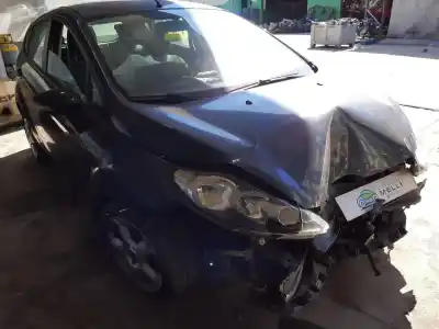 Veicolo di demolizione ford fiesta (cb1) trend dell'anno 2001 alimentato f6jd