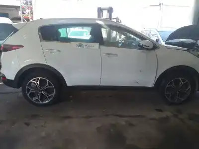 Vehicul casat KIA SPORTAGE GT Line Essential 2WD 116 CV / 85 KW al anului 2001 alimentat D4FE