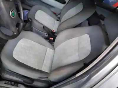 Здавання транспортного засобу skoda fabia familiar (6y5) comfort року 2001 потужний 