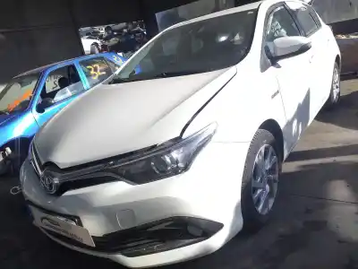 Veículo de Sucata toyota auris hybrid active do ano 2015 alimentado 2zr
