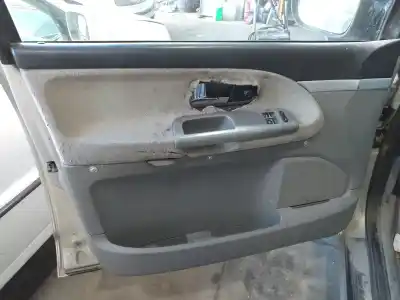 Veículo de Sucata ford galaxy (vy) ambiente do ano 2001 alimentado auy