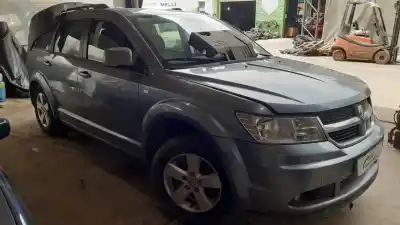 Veículo de Sucata DODGE JOURNEY SXT do ano 2001 alimentado BWD
