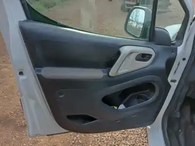 Veicolo di demolizione CITROEN BERLINGO CUADRO Mixto L dell'anno 2001 alimentato 9H06