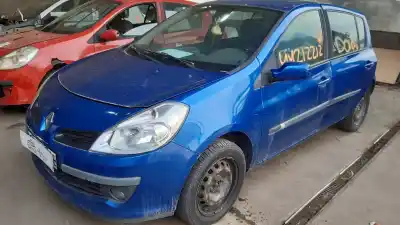 Veículo de Sucata renault clio iii emotion do ano 2008 alimentado d4f740