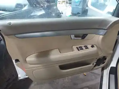 Veículo de Sucata audi a4 berlina (8e) 2.0 tdi 16v (103kw) do ano 2001 alimentado blb