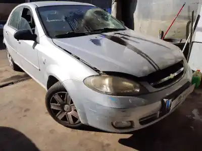 Veículo de Sucata chevrolet lacetti se do ano 2001 alimentado f14d3
