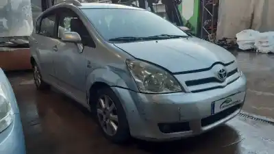 Veicolo di demolizione toyota corolla verso (r1) 2.0 d-4d luna dell'anno 2004 alimentato 1cdftv