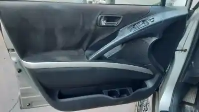 Veicolo di demolizione toyota corolla verso (r1) 2.0 d-4d luna dell'anno 2004 alimentato 1cdftv