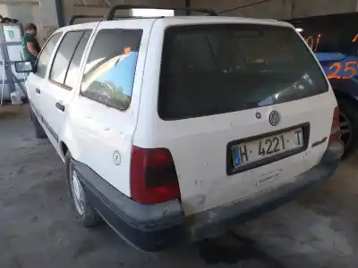 Veículo de Sucata volkswagen golf iii variant (1h5) 1.9 td do ano 2001 alimentado aaz