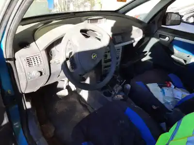 Sloopvoertuig opel meriva cosmo van het jaar 2003 aangedreven z16xe