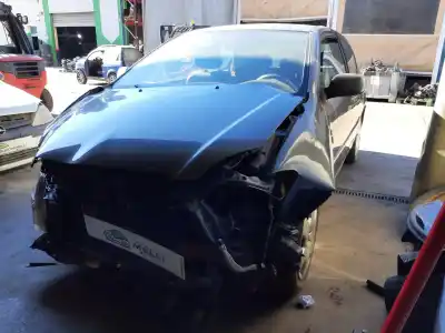 Scrapping Vehicle toyota corolla (e12) 2.0 d-4d sol berlina of the year 2002 powered 1cdftv