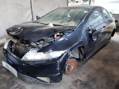 Sloopvoertuig HONDA CIVIC BERLINA 5 (FK) 1.8 Executive van het jaar 2006 aangedreven R18A2