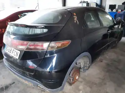 Здавання транспортного засобу honda civic berlina 5 (fk) 1.8 executive року 2006 потужний r18a2