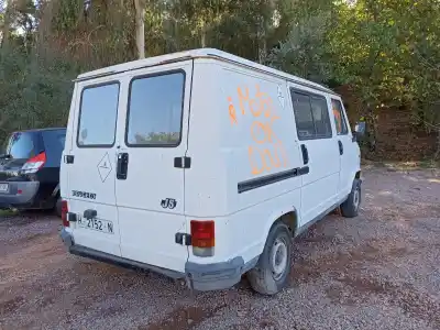 Véhicule à la ferraille peugeot j5 caja abierta (290) 2.5 diesel de l'année 1990 alimenté d-u25/661
