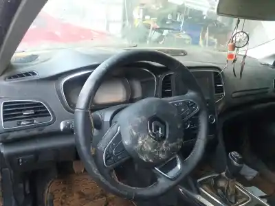 Véhicule à la ferraille RENAULT MEGANE IV BERLINA 5P Limited de l'année 2019 alimenté H5H470