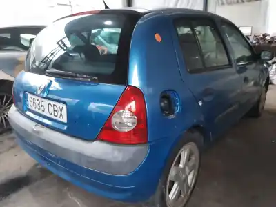 Véhicule à la ferraille renault clio ii fase ii (b/cb0) dynamique de l'année 2002 alimenté d4f712