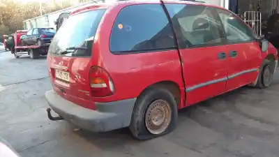Véhicule à la ferraille CHRYSLER VOYAGER / GRAND VOYAGER III (GS_, NS_) 2.5 TD de l'année 2001 alimenté 425CLIRS/X