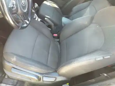 Veículo de Sucata kia carens ( ) business do ano 2001 alimentado d4fd