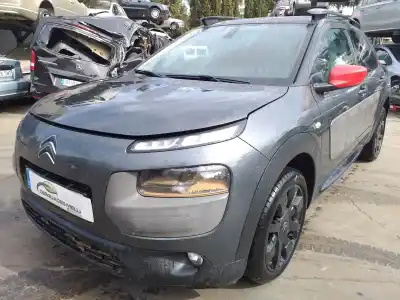 Veículo de Sucata citroen c4 cactus shine do ano 2001 alimentado bhy