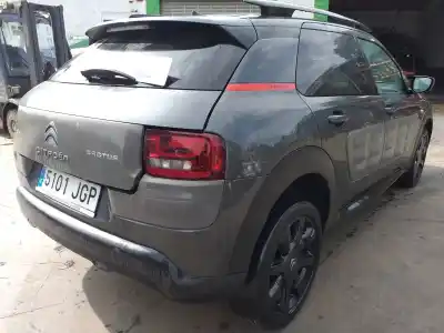 Veículo de Sucata citroen c4 cactus shine do ano 2001 alimentado bhy