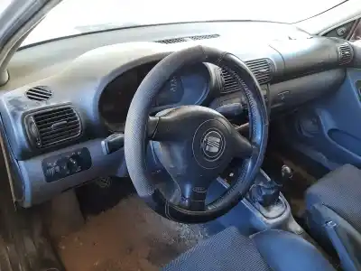 Scrapping Vehicle seat leon (1m1) 1.4 16v of the year 2002 powered bca