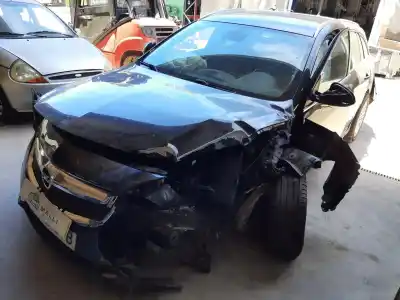 Veículo de Sucata opel insignia sports tourer selective do ano 2013 alimentado b16dth