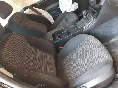 Veículo de Sucata opel insignia sports tourer selective do ano 2013 alimentado b16dth