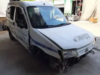 Veículo de Sucata citroen berlingo 2.0 hdi multispace do ano 2002 alimentado rhy