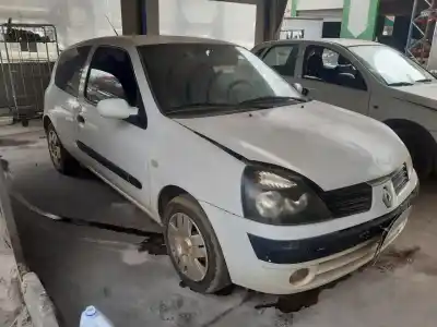 Здавання транспортного засобу renault clio ii fase ii (b/cb0) authentique року 2001 потужний d7f726