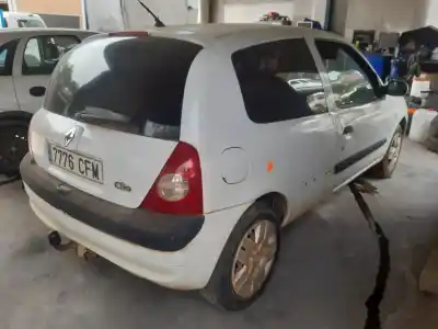 Здавання транспортного засобу renault clio ii fase ii (b/cb0) authentique року 2001 потужний d7f726