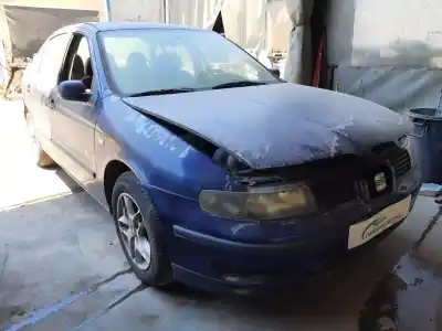 Veículo de Sucata seat toledo (1m2) stella do ano 2002 alimentado azd