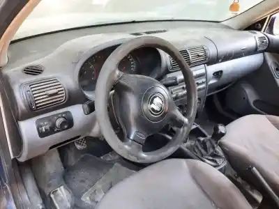 Veículo de Sucata seat toledo (1m2) stella do ano 2002 alimentado azd