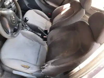 Veículo de Sucata seat toledo (1m2) stella do ano 2002 alimentado azd