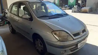 Scrapping Vehicle renault scenic (ja..) 1.9 dci authentique of the year 2002 powered f9q732