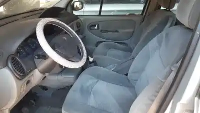 Scrapping Vehicle renault scenic (ja..) 1.9 dci authentique of the year 2002 powered f9q732