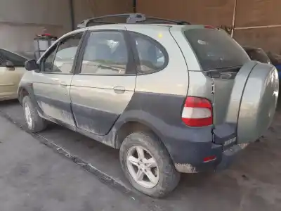 Scrapping Vehicle renault scenic rx4 (ja0) 1.9 dci salomon of the year 2001 powered f9q748