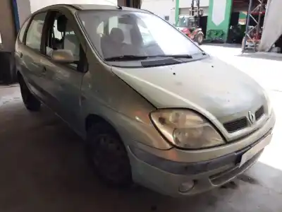 Scrapping Vehicle renault scénic i monospace (ja0/1_, fa0_) 1.9 dti (ja1u) of the year 2002 powered f9q744