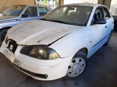 Vehículo de desguace SEAT IBIZA 1.2 del año 2002 con motor AZQ