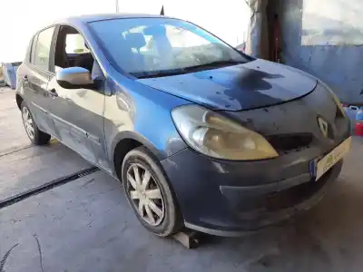 Veículo de Sucata renault clio iii emotion do ano 2006 alimentado k9k