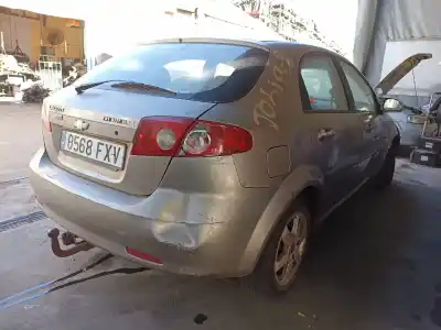 Sloopvoertuig chevrolet lacetti sx van het jaar 2001 aangedreven z20sd