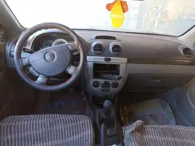 Sloopvoertuig chevrolet lacetti sx van het jaar 2001 aangedreven z20sd