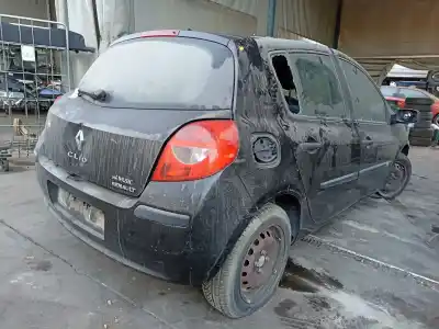 Veicolo di demolizione renault clio iii imusic confort dynamique dell'anno 2006 alimentato k4j780